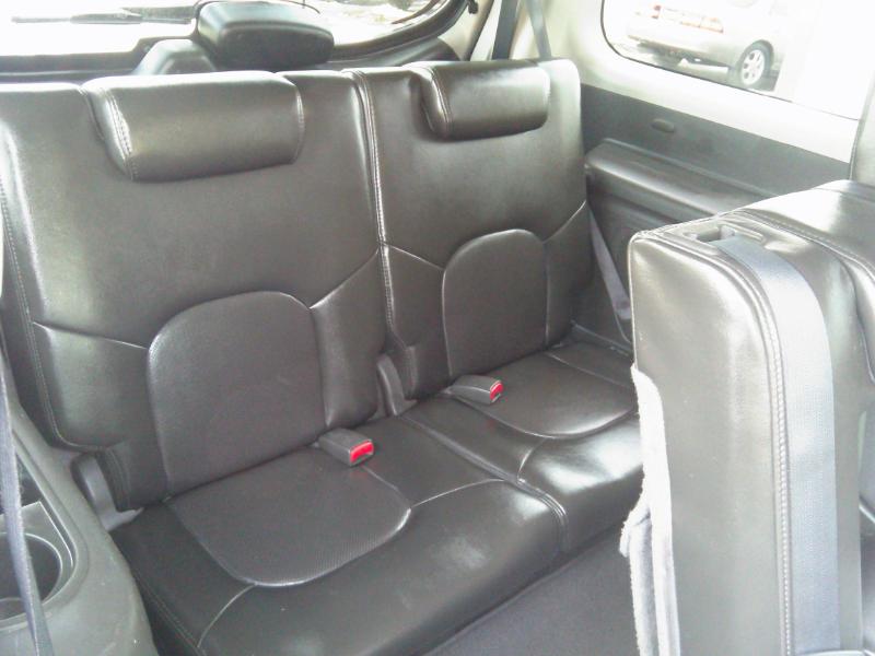 Nissan Pathfinder LE 4WD 2012