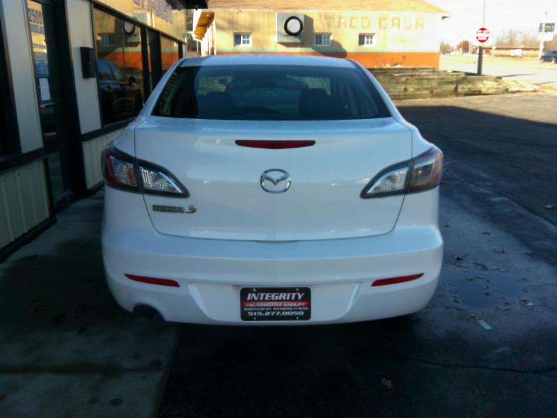 Mazda MAZDA3 i Sport 4-Door 2012