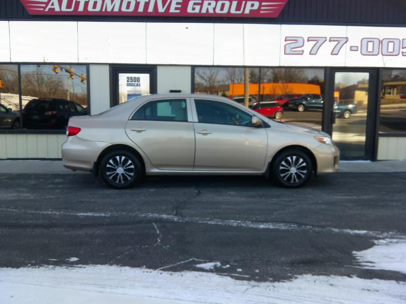 Toyota Corolla  2011