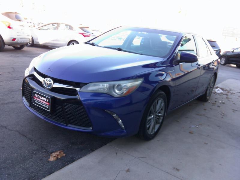 Toyota Camry Hybrid SE 2015