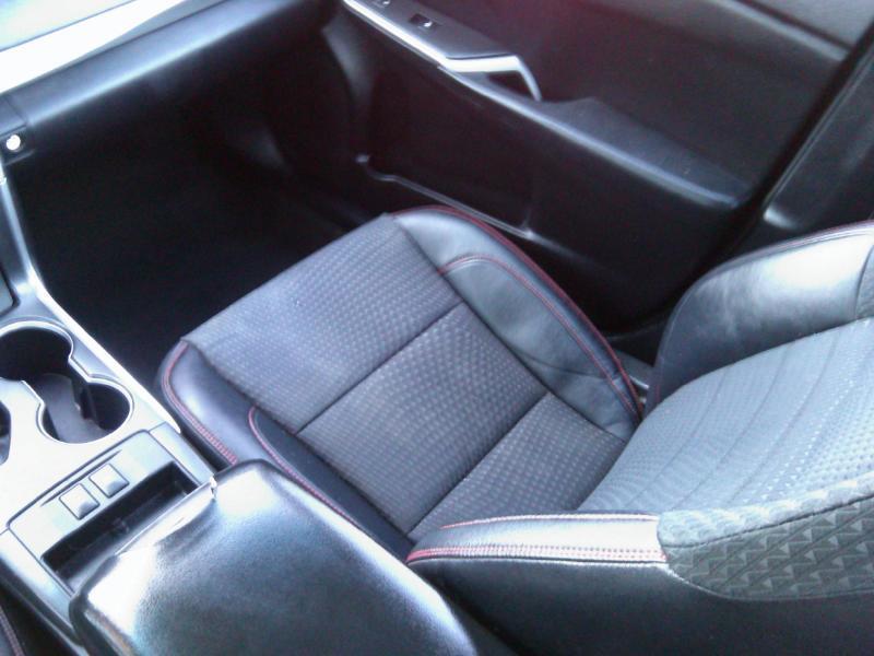 Toyota Camry Hybrid SE 2015