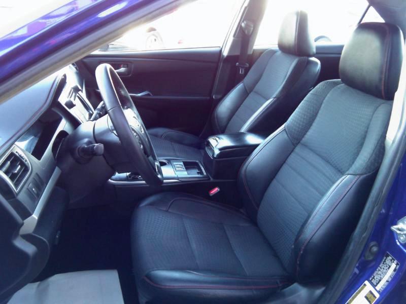 Toyota Camry Hybrid SE 2015