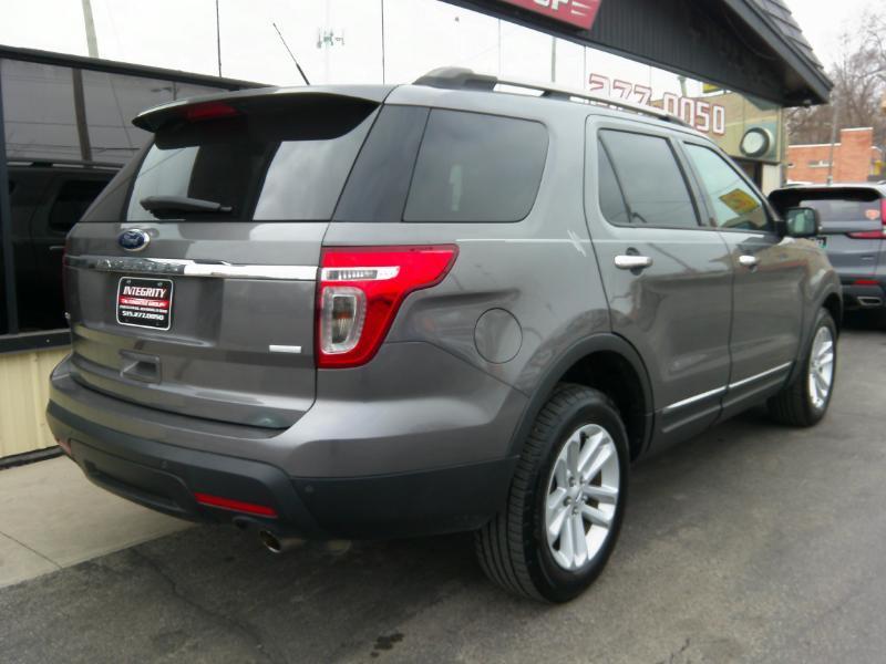 Ford Explorer XLT 4WD 2013