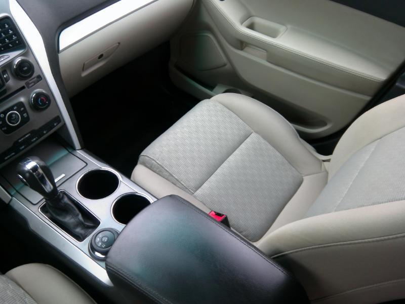 Ford Explorer XLT 4WD 2013