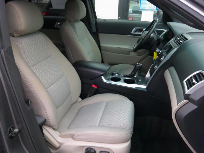 Ford Explorer XLT 4WD 2013