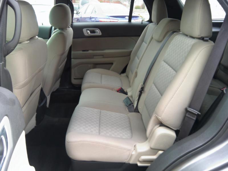 Ford Explorer XLT 4WD 2013