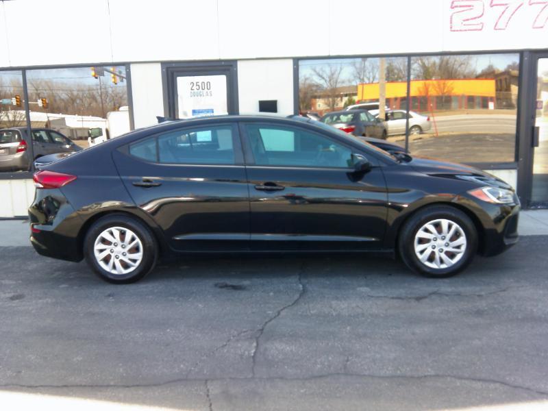Hyundai Elantra SE 2017