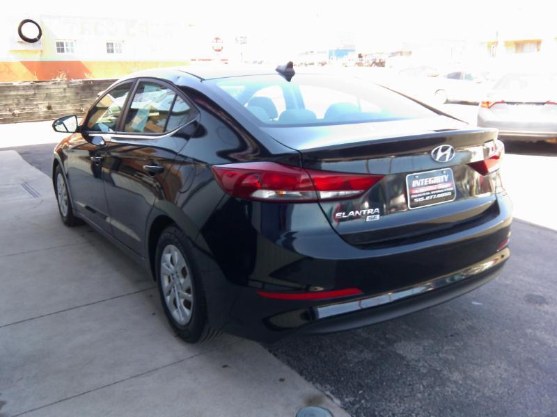 Hyundai Elantra SE 2017
