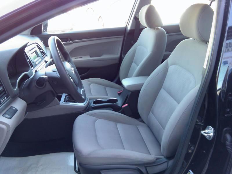 Hyundai Elantra SE 2017