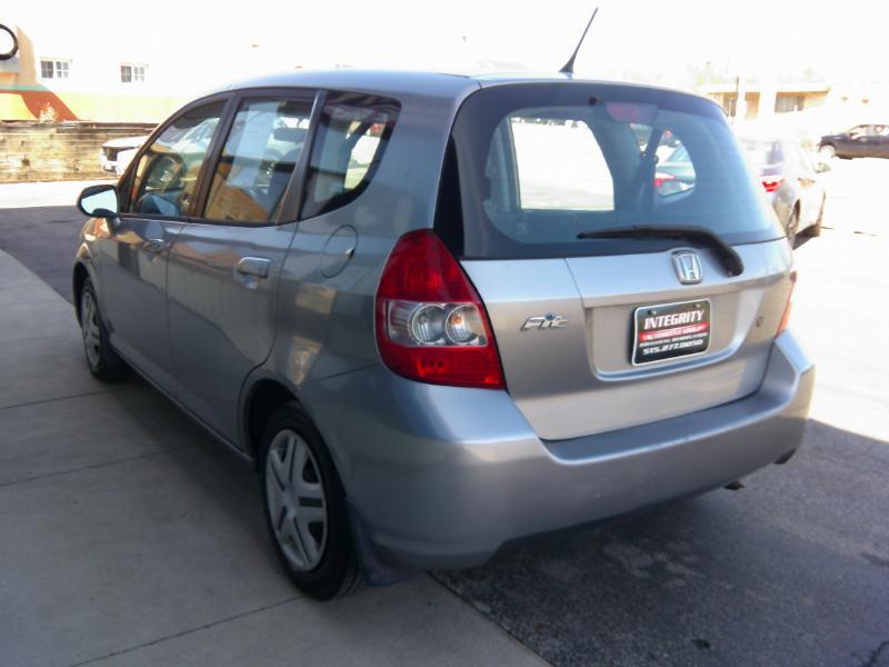 Honda Fit 5-Speed MT 2008