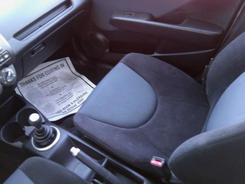 Honda Fit 5-Speed MT 2008