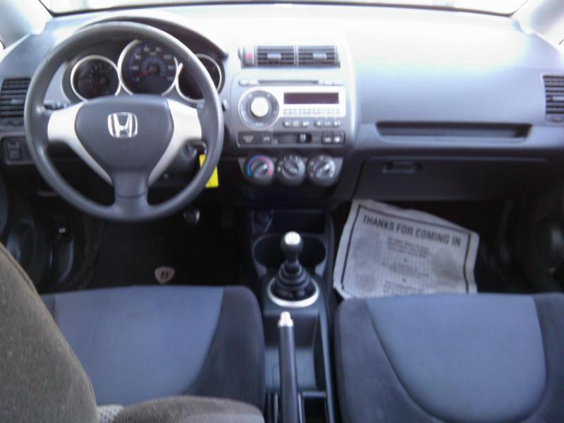 Honda Fit 5-Speed MT 2008