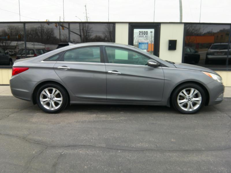 Hyundai Sonata Limited Auto 2011