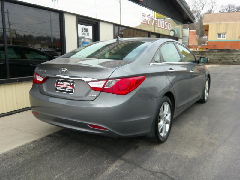 Hyundai Sonata Limited Auto 2011