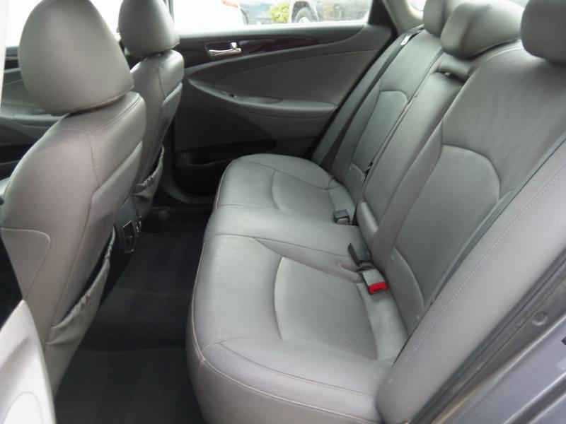 Hyundai Sonata Limited Auto 2011