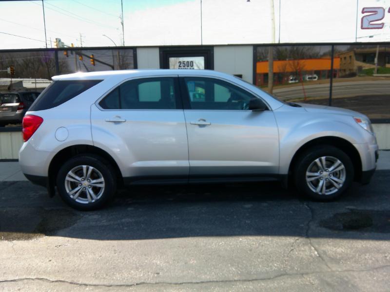 Chevrolet Equinox LS 2012