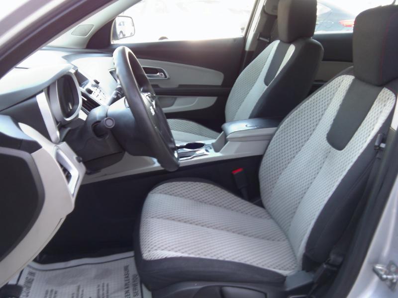 Chevrolet Equinox LS 2012