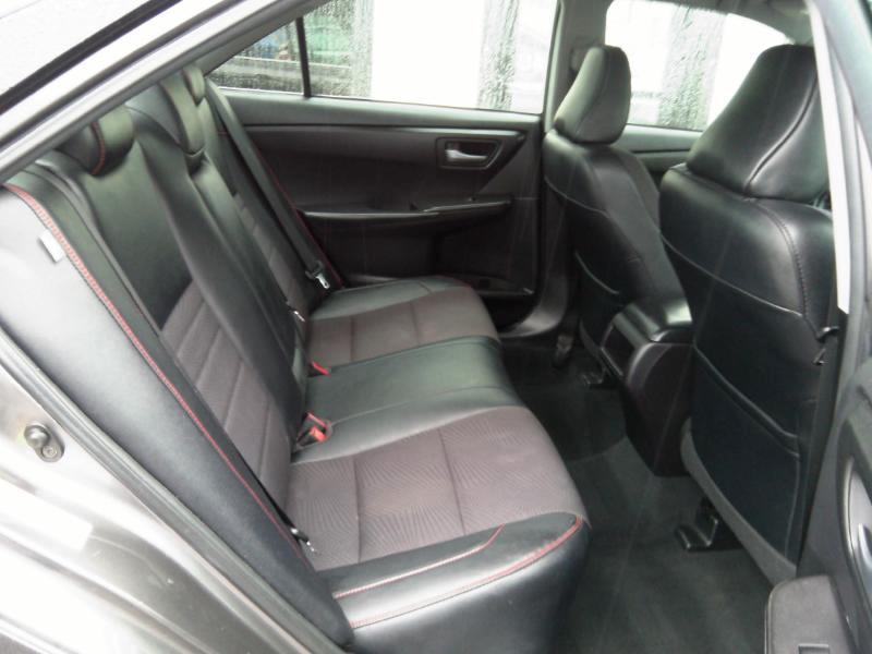 Toyota Camry SE 2016