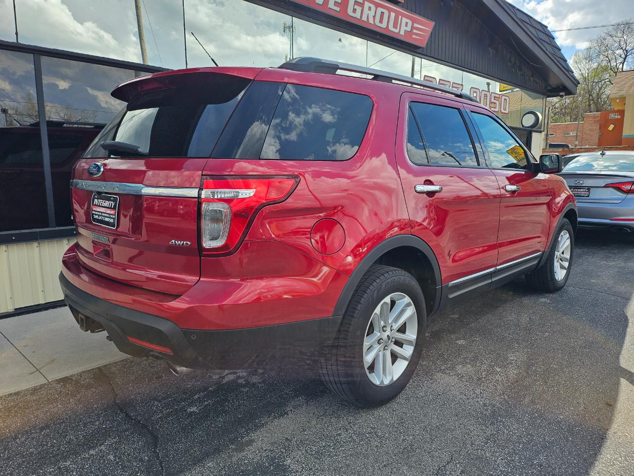 Ford Explorer 4WD 4dr XLT 2012