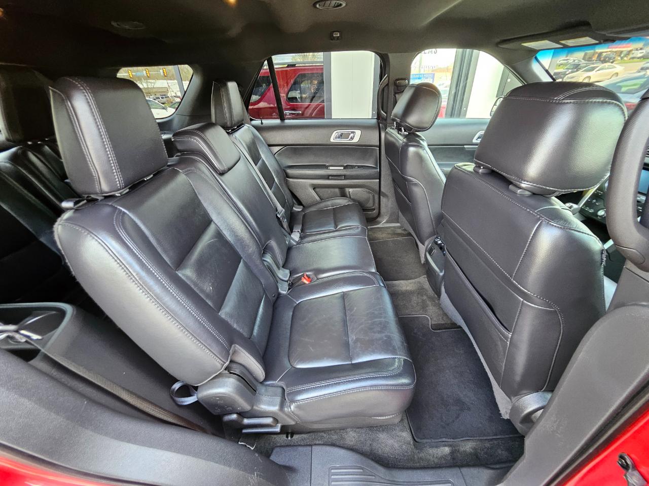 Ford Explorer 4WD 4dr XLT 2012