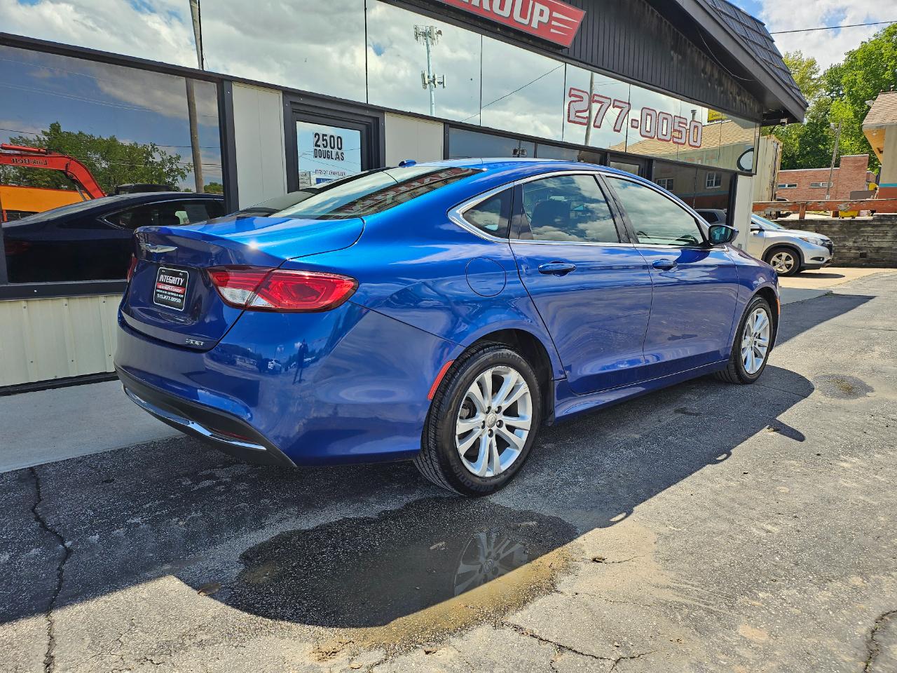 Chrysler 200 4dr Sdn Limited FWD 2015