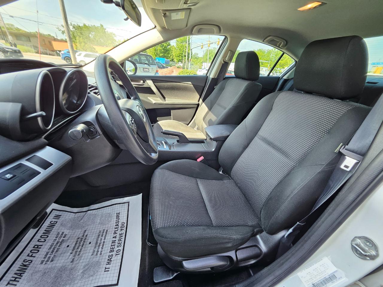 Mazda MAZDA3 4dr Sdn Auto i Touring *Ltd Avail* 2012