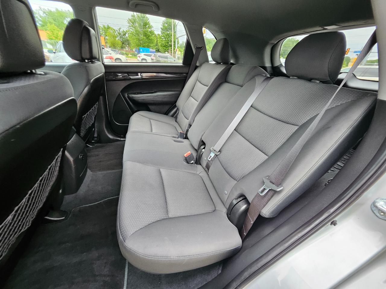 Kia Sorento LX 2012