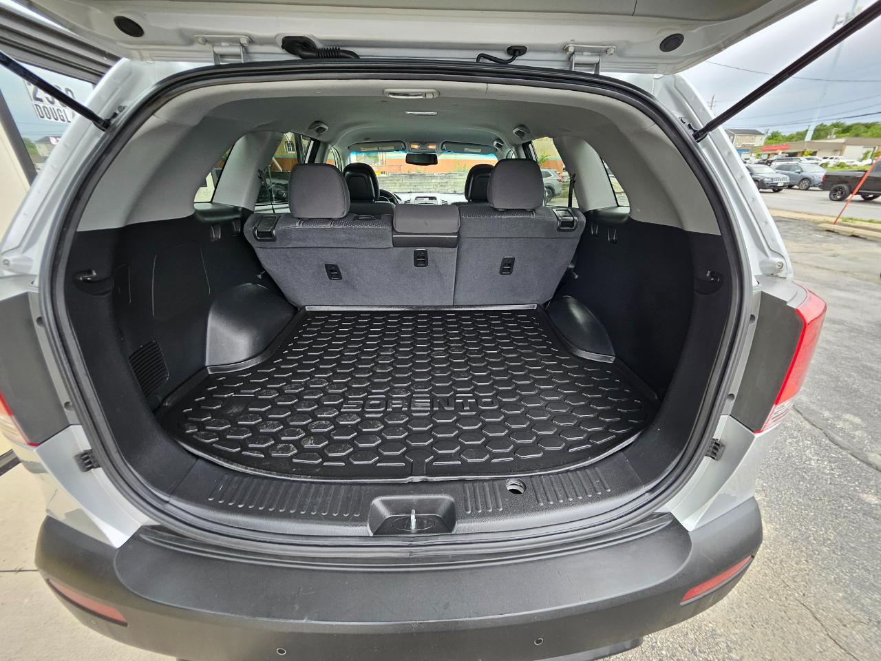 Kia Sorento LX 2012