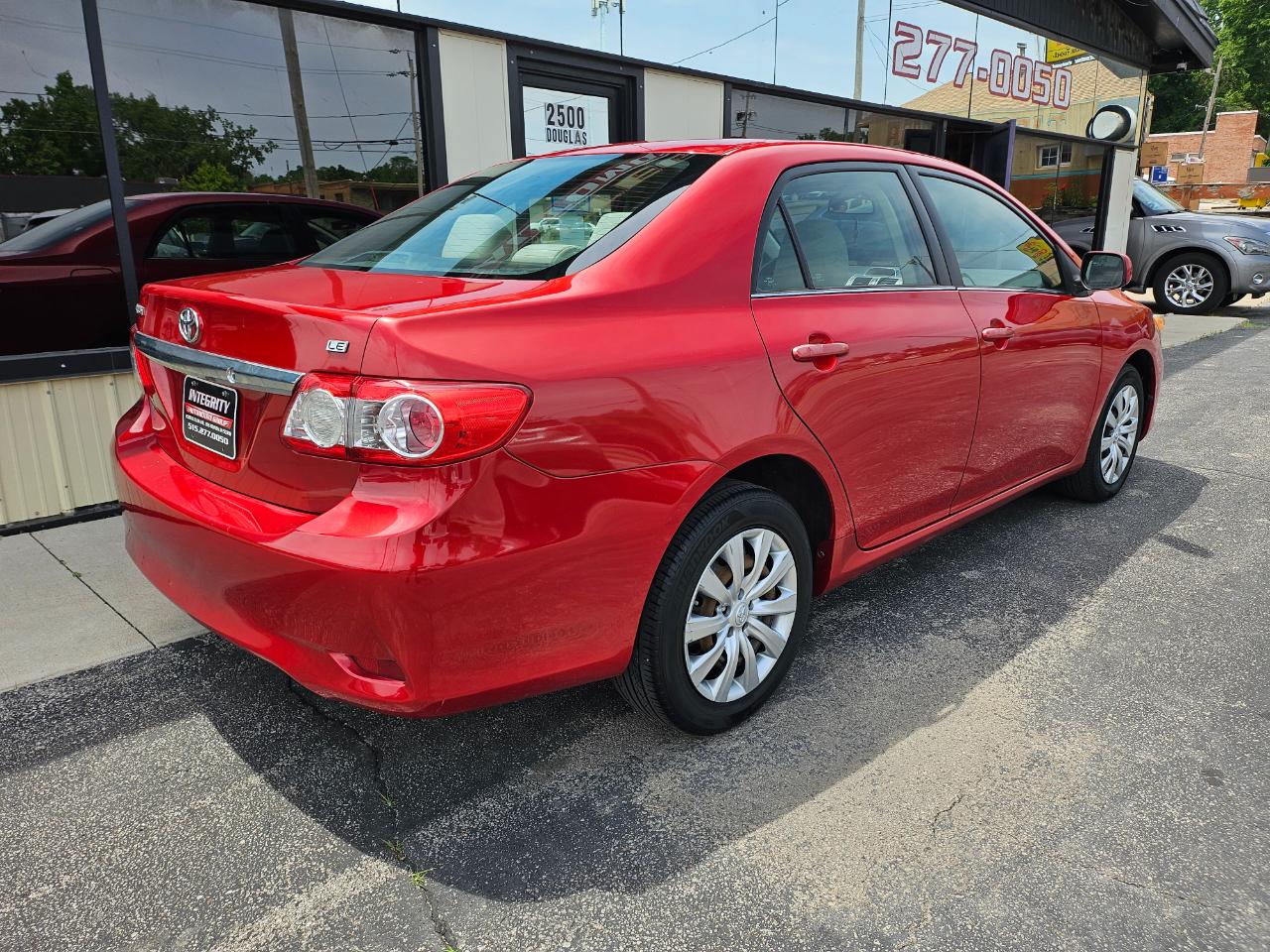 Toyota Corolla 4dr Sdn Auto LE Special Edition (Natl) 2013