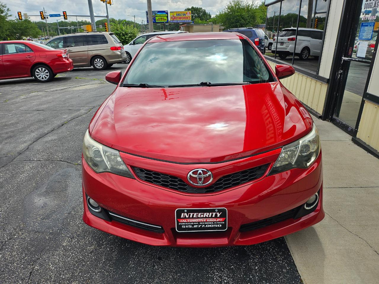 Toyota Camry 4dr Sdn V6 Auto XLE (Natl) 2013