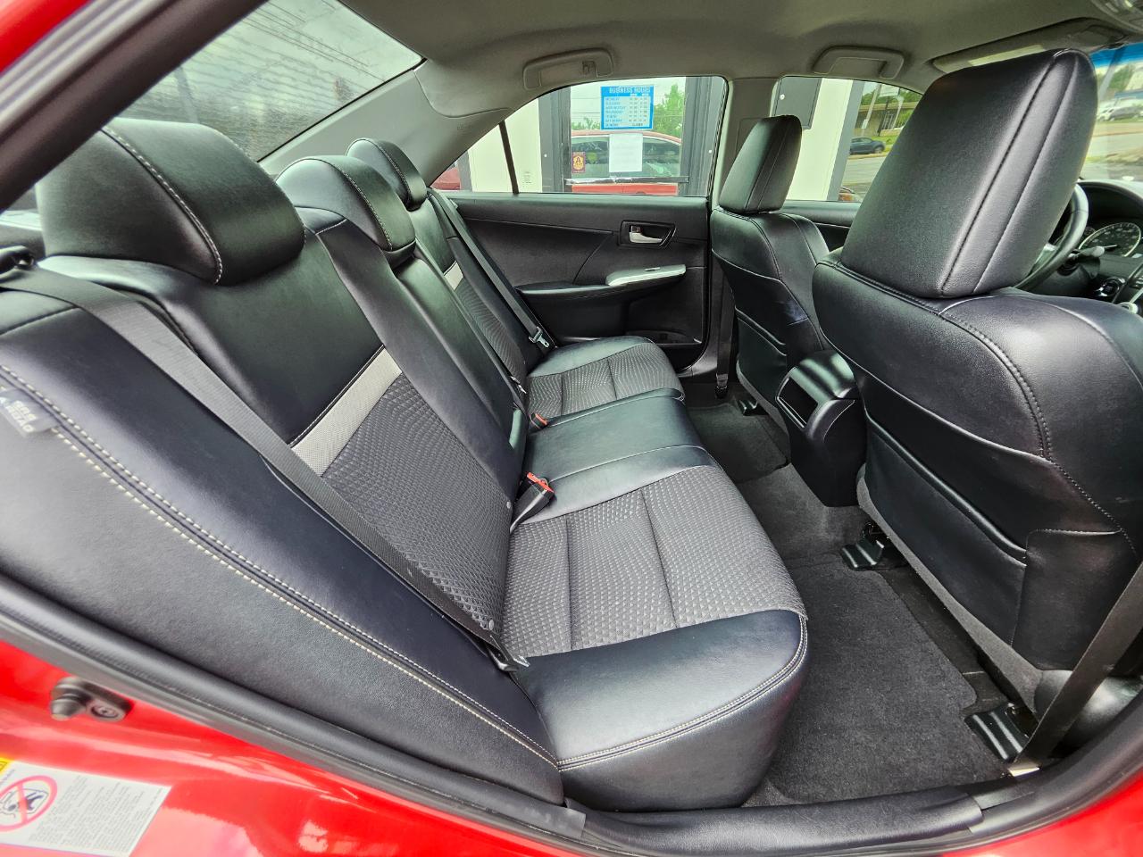 Toyota Camry 4dr Sdn V6 Auto XLE (Natl) 2013
