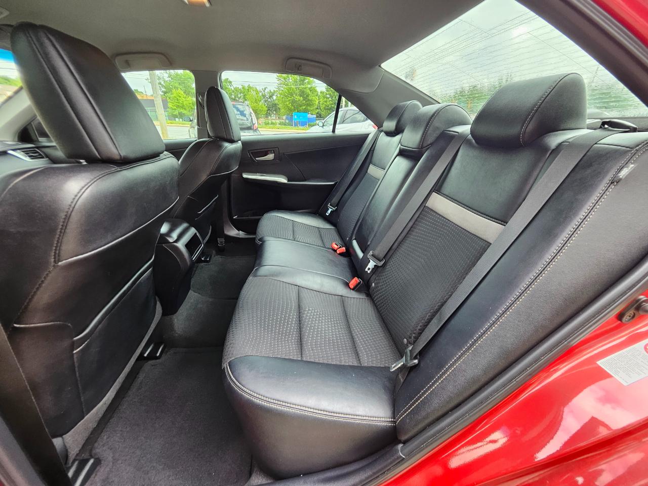Toyota Camry 4dr Sdn V6 Auto XLE (Natl) 2013