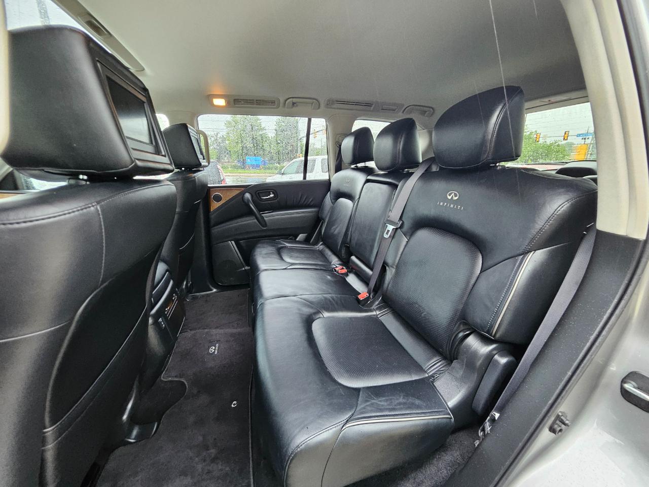 Infiniti QX56 4WD 4dr 8-passenger 2012
