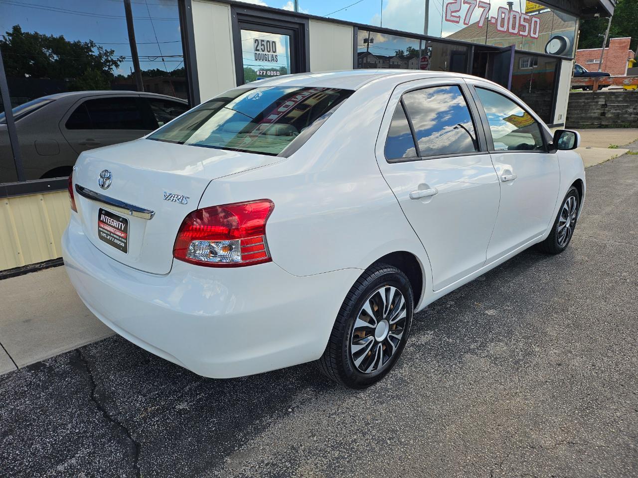Toyota Yaris 4dr Sdn Auto (Natl) 2008