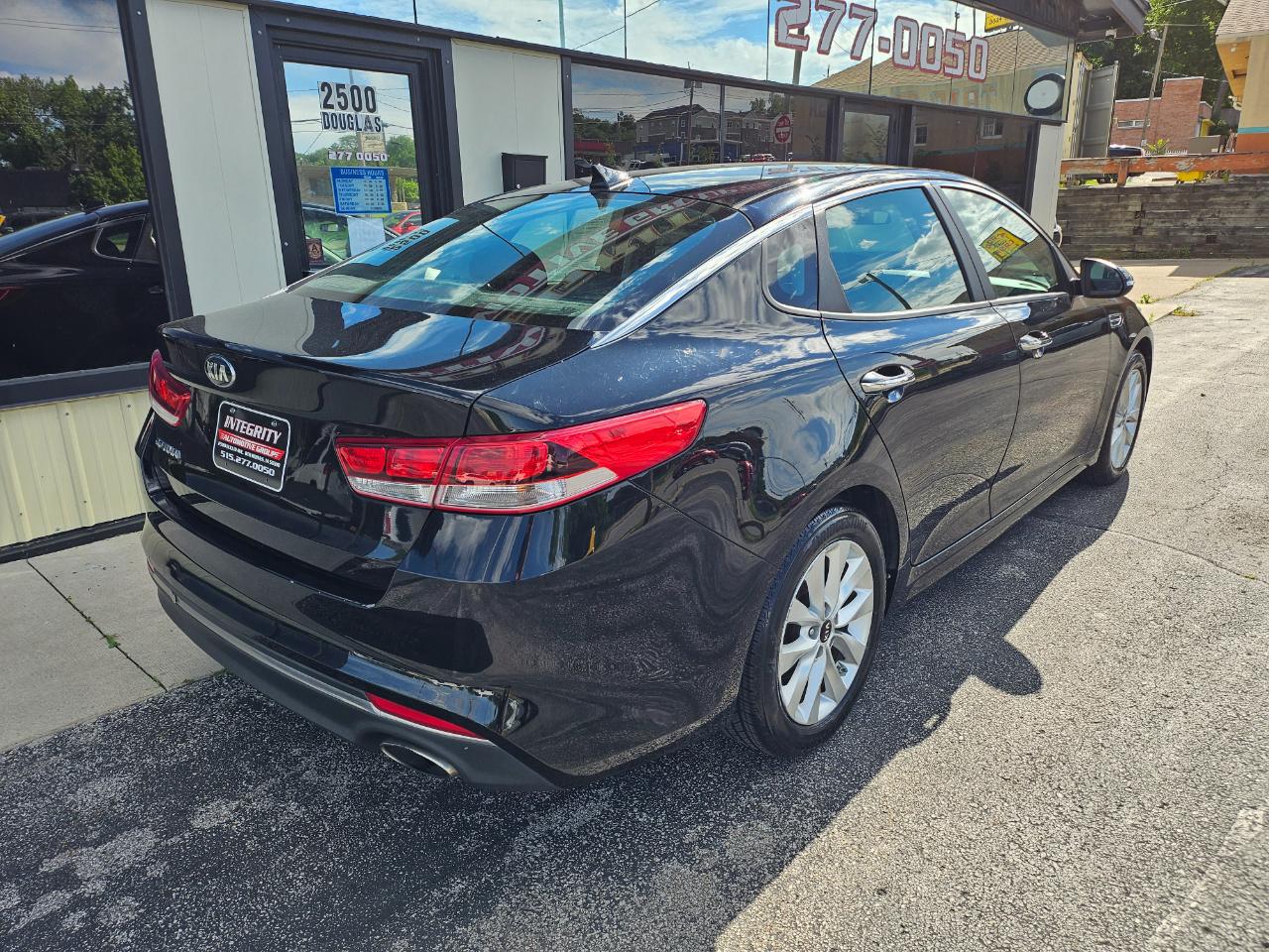 Kia Optima 4dr Sdn LX 2016