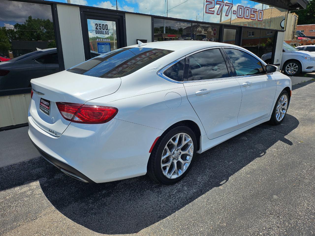 Chrysler 200 4dr Sdn C FWD 2015