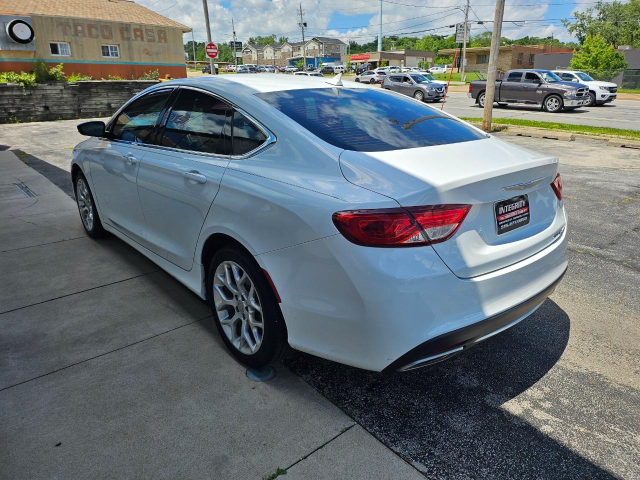 Chrysler 200 4dr Sdn C FWD 2015