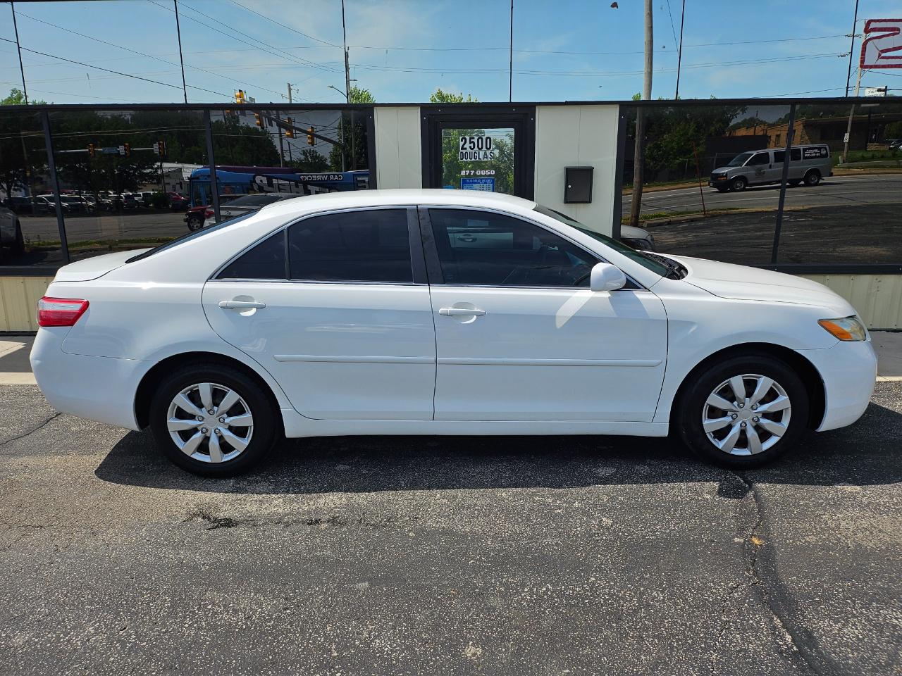 Toyota Camry 4dr Sdn I4 Man (Natl) 2009