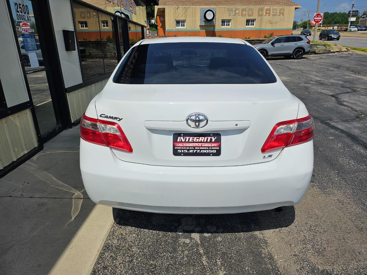 Toyota Camry 4dr Sdn I4 Man (Natl) 2009