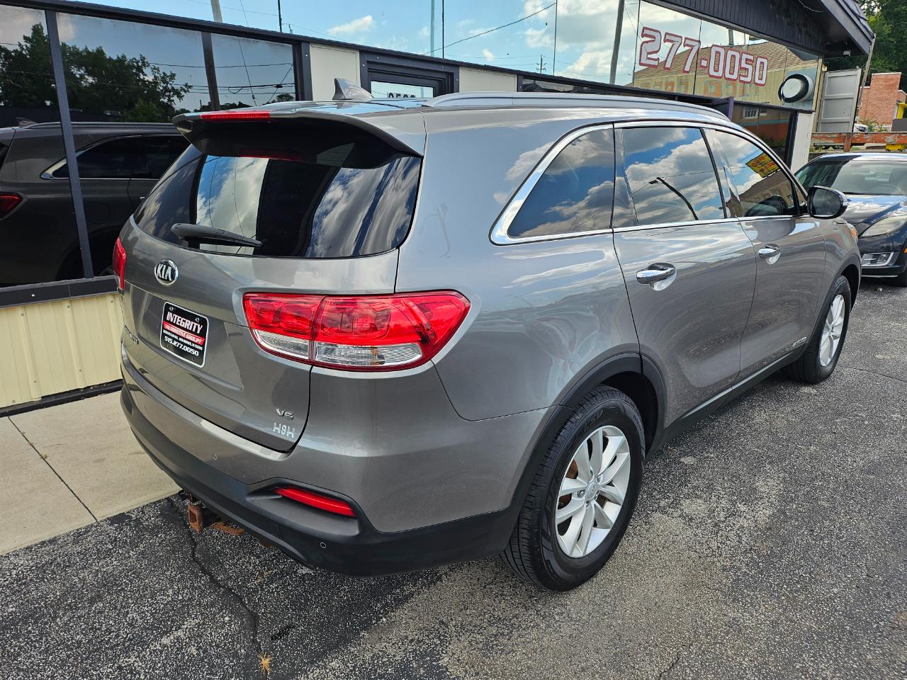 Kia Sorento AWD 4dr 3.3L LX 2016