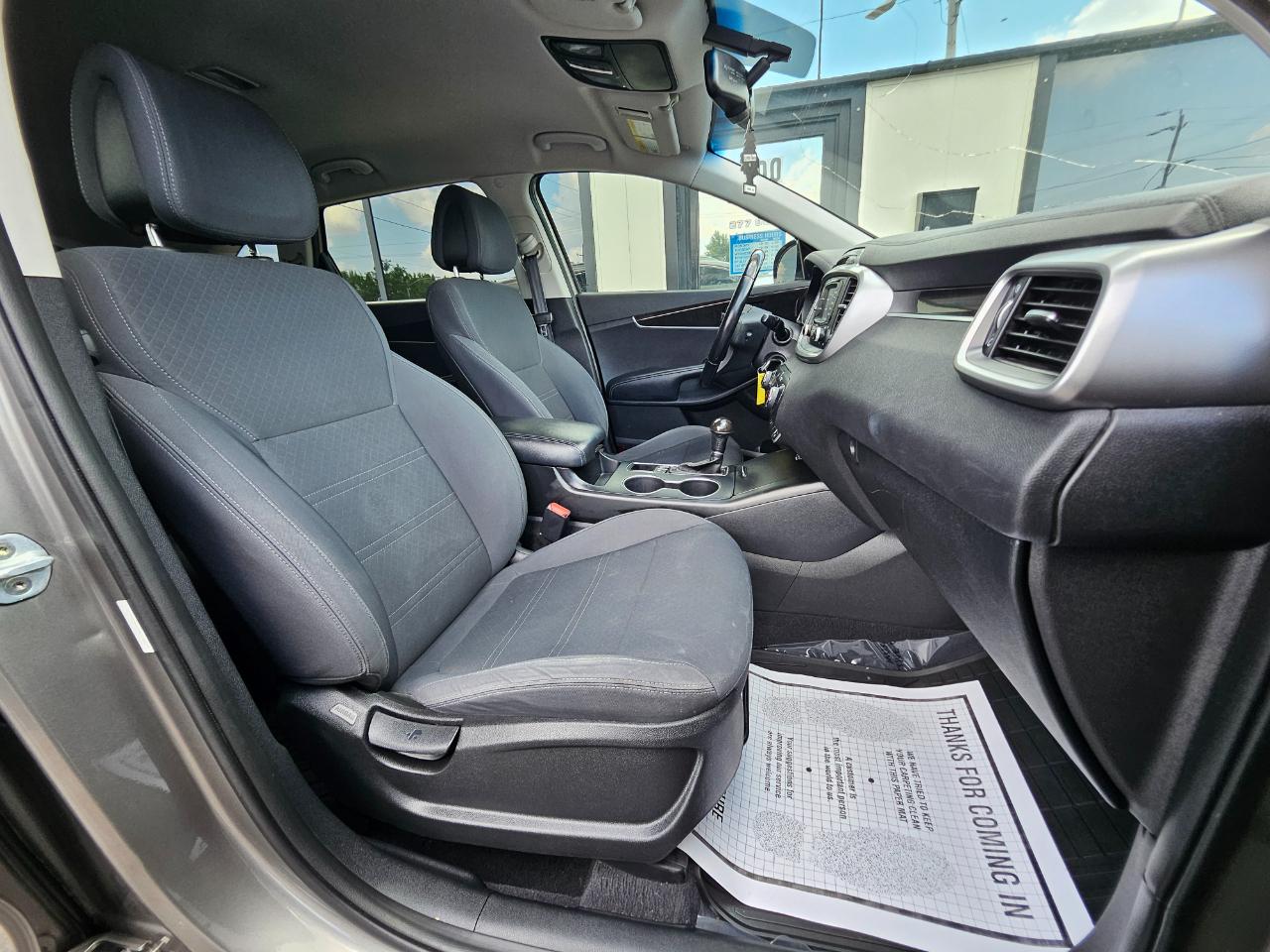 Kia Sorento AWD 4dr 3.3L LX 2016