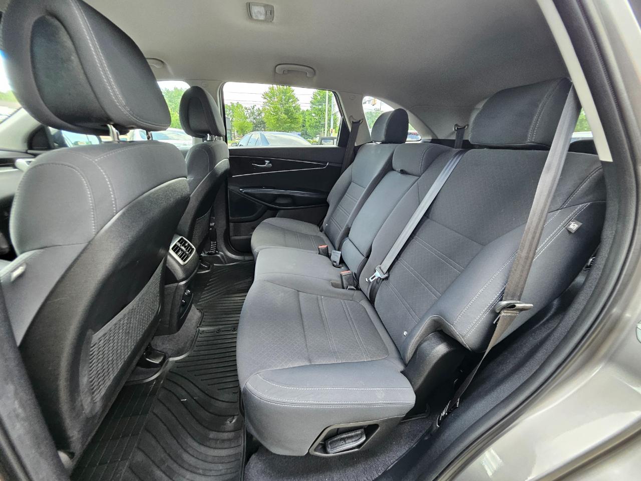Kia Sorento AWD 4dr 3.3L LX 2016