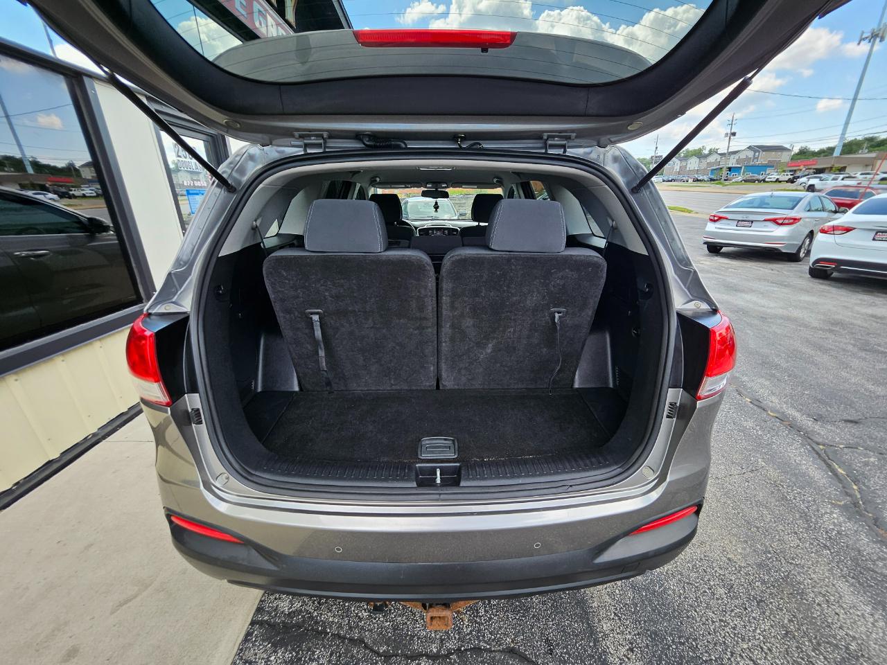 Kia Sorento AWD 4dr 3.3L LX 2016