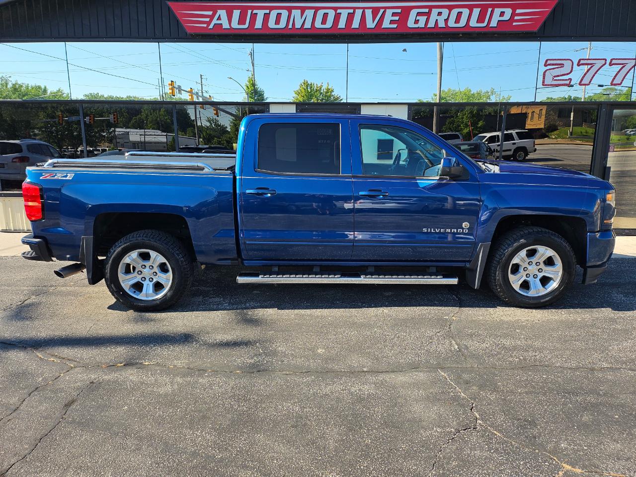 Chevrolet Silverado 1500 4WD Crew Cab 143.5" LT w/2LT 2016