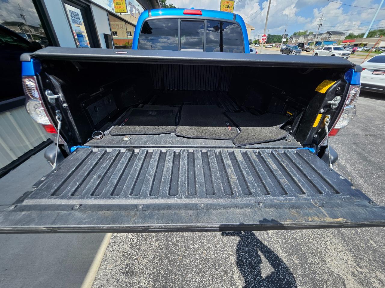 Toyota Tacoma 4WD Double V6 AT (Natl) 2009