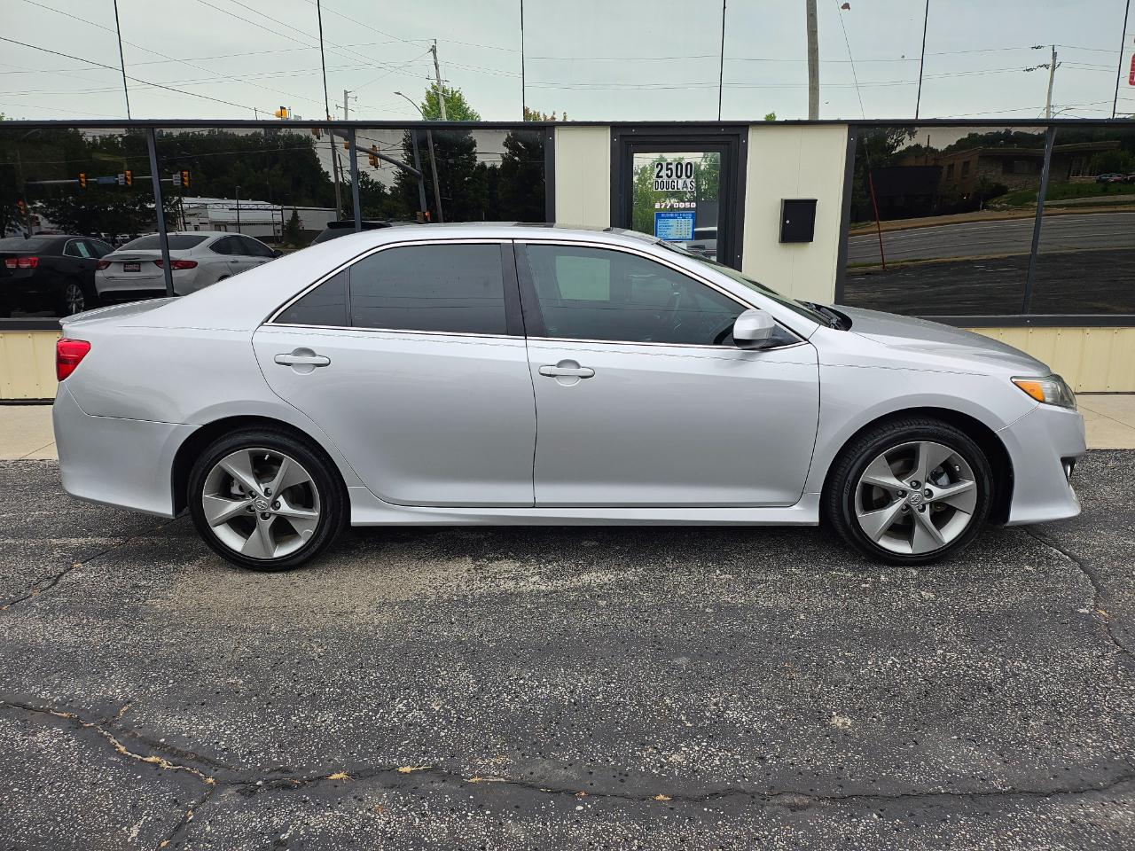 Toyota Camry 2014.5 4dr Sdn I4 Auto SE Sport (Natl) 2014