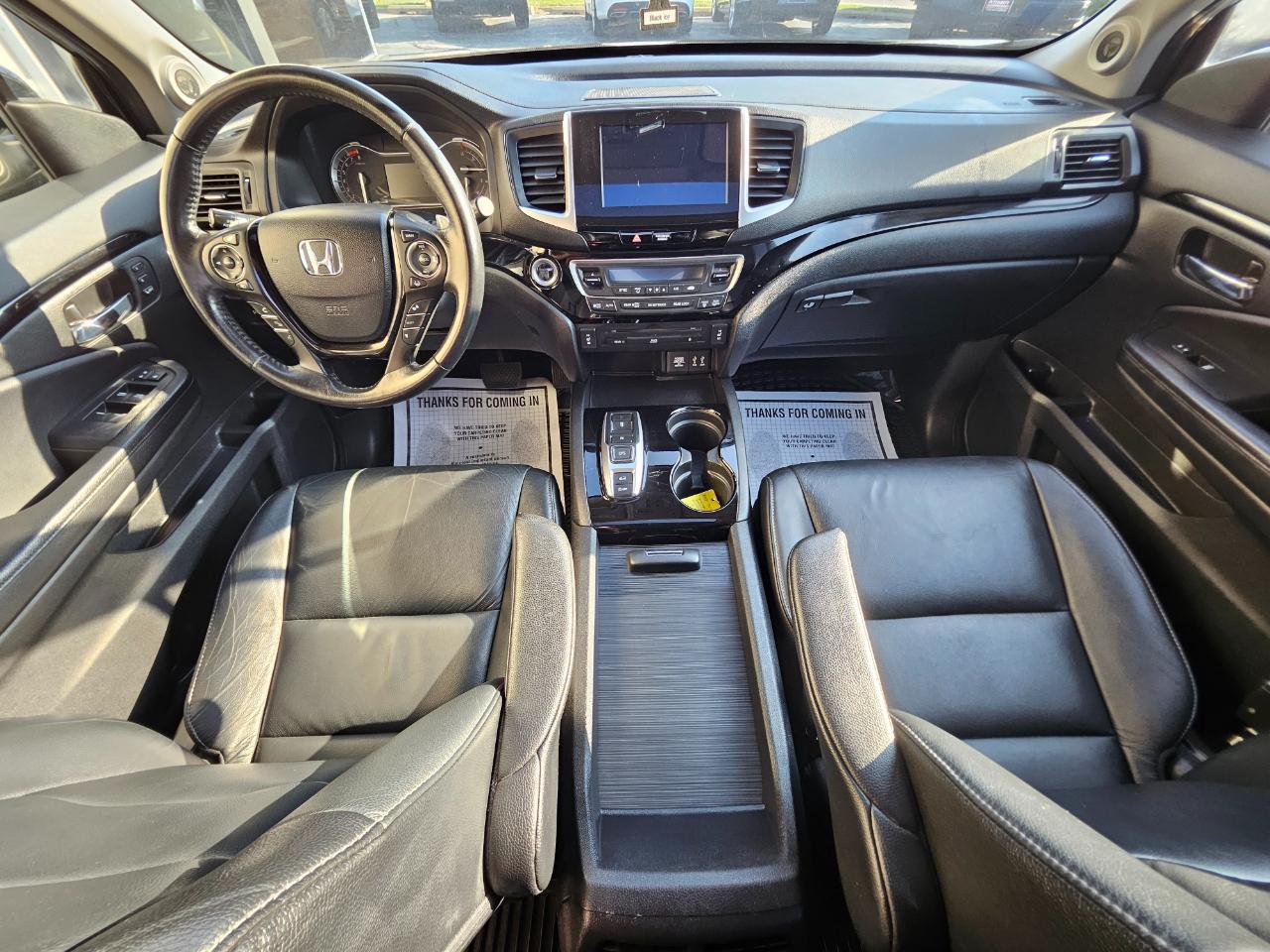 Honda Pilot AWD 4dr Touring w/RES & Navi 2016
