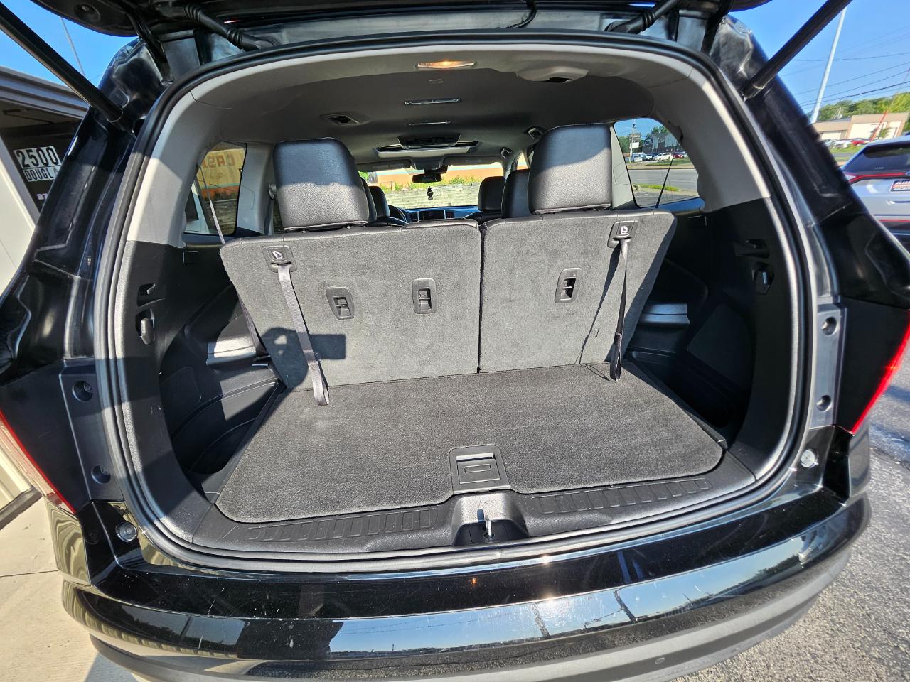 Honda Pilot AWD 4dr Touring w/RES & Navi 2016