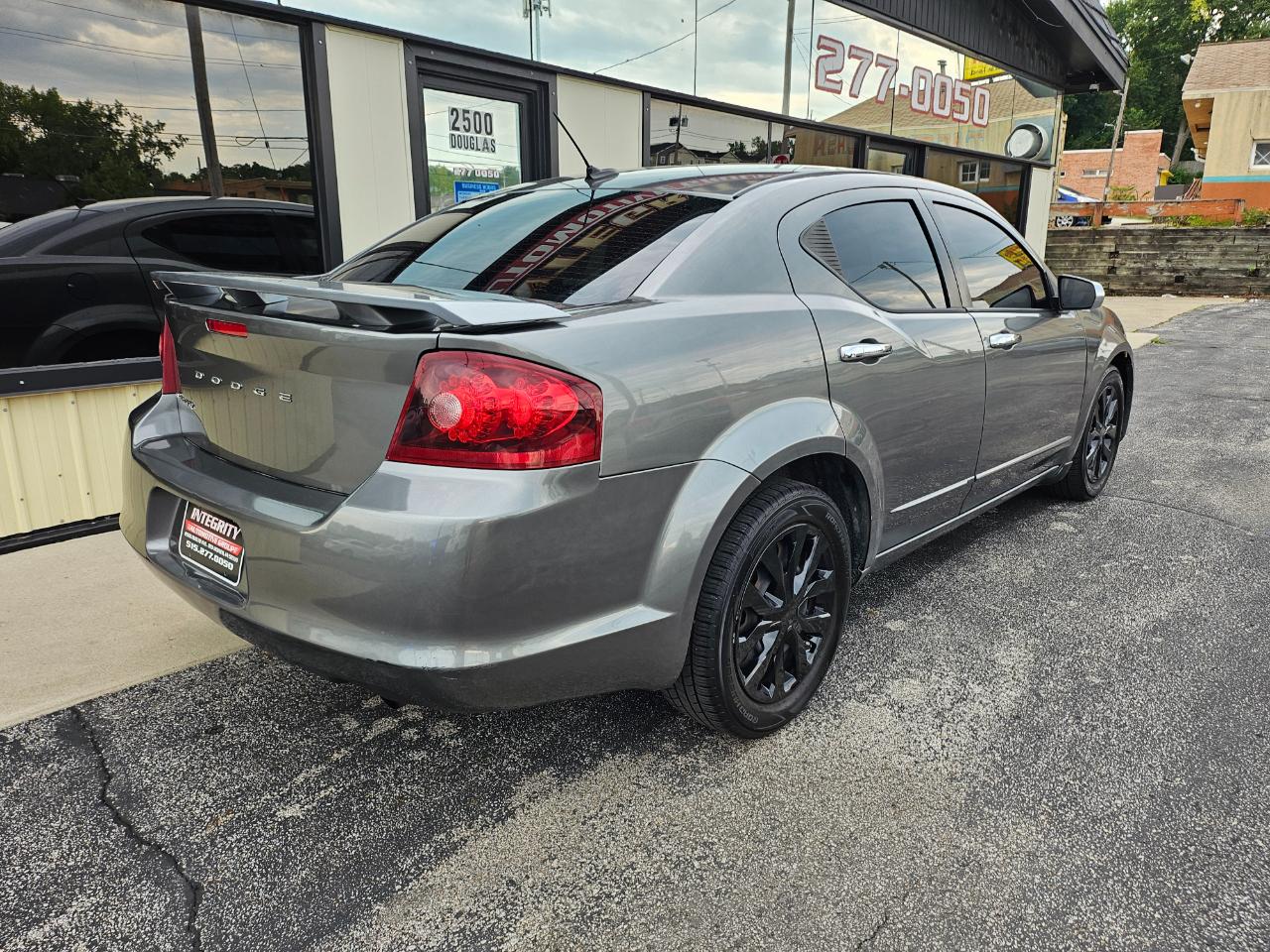 Dodge Avenger 4dr Sdn SE 2012