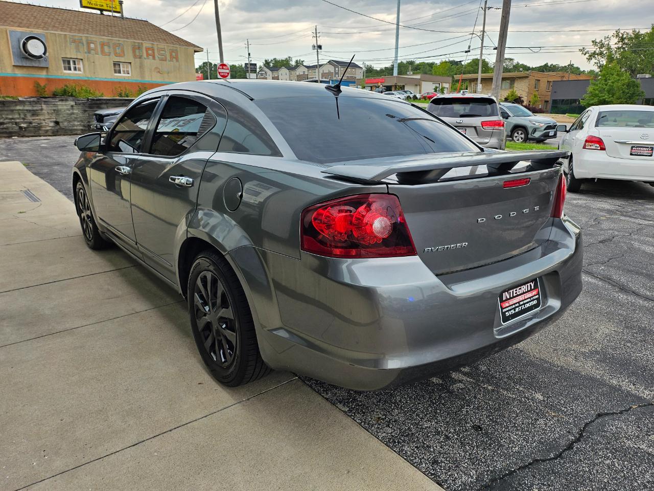 Dodge Avenger 4dr Sdn SE 2012